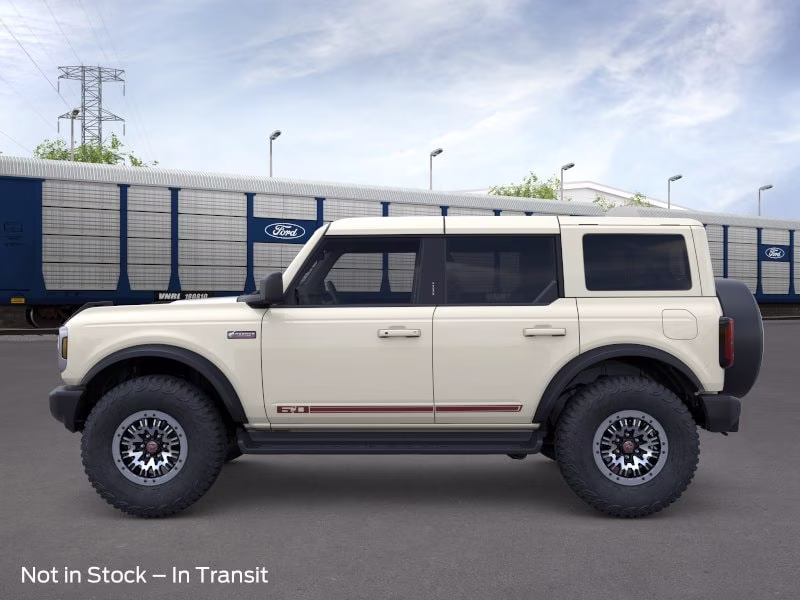 2026 Wimbledon White Ford Bronco Outer Banks 4X4 SUV