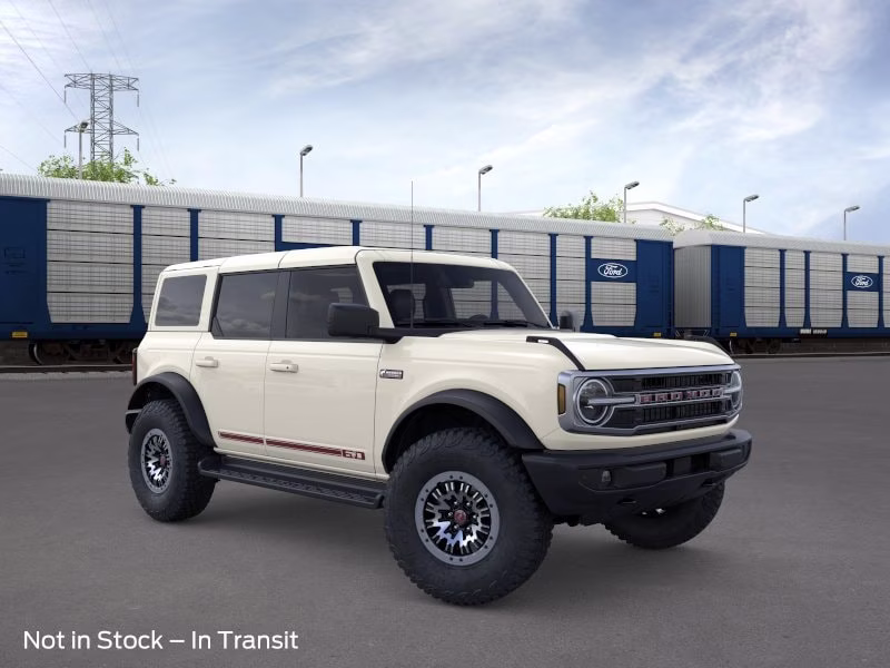2026 Wimbledon White Ford Bronco Outer Banks 4X4 SUV