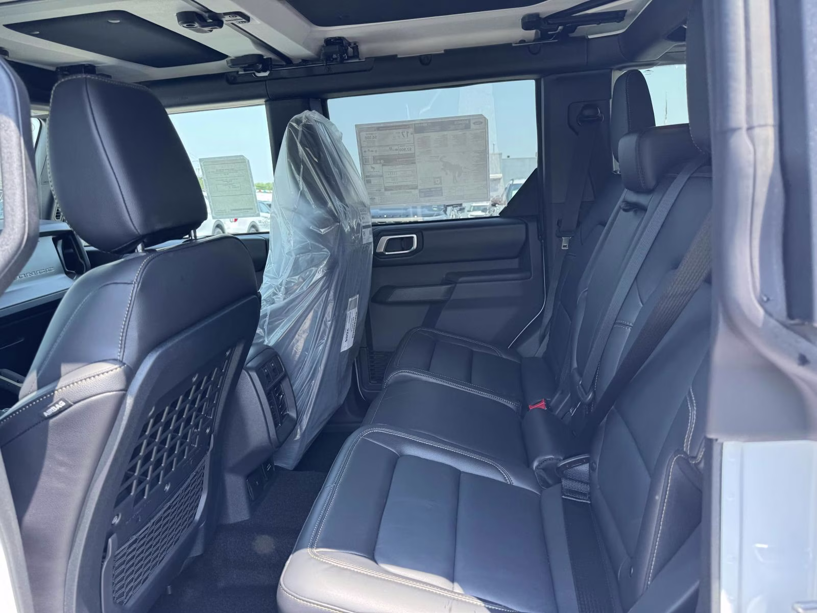 2026 Oxford White Ford Bronco Badlands 4 Door Advanced 4x4 4X4 SUV