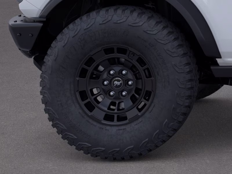 2026 Oxford White Ford Bronco Badlands 4X4 SUV