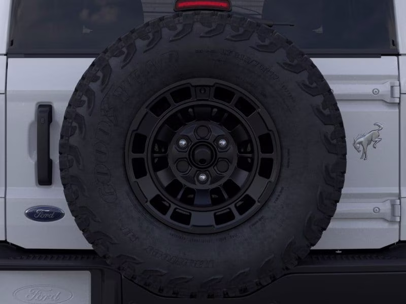 2026 Oxford White Ford Bronco Badlands 4X4 SUV