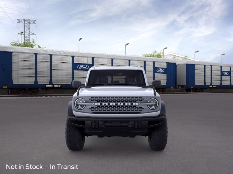 2026 Oxford White Ford Bronco Badlands 4X4 SUV