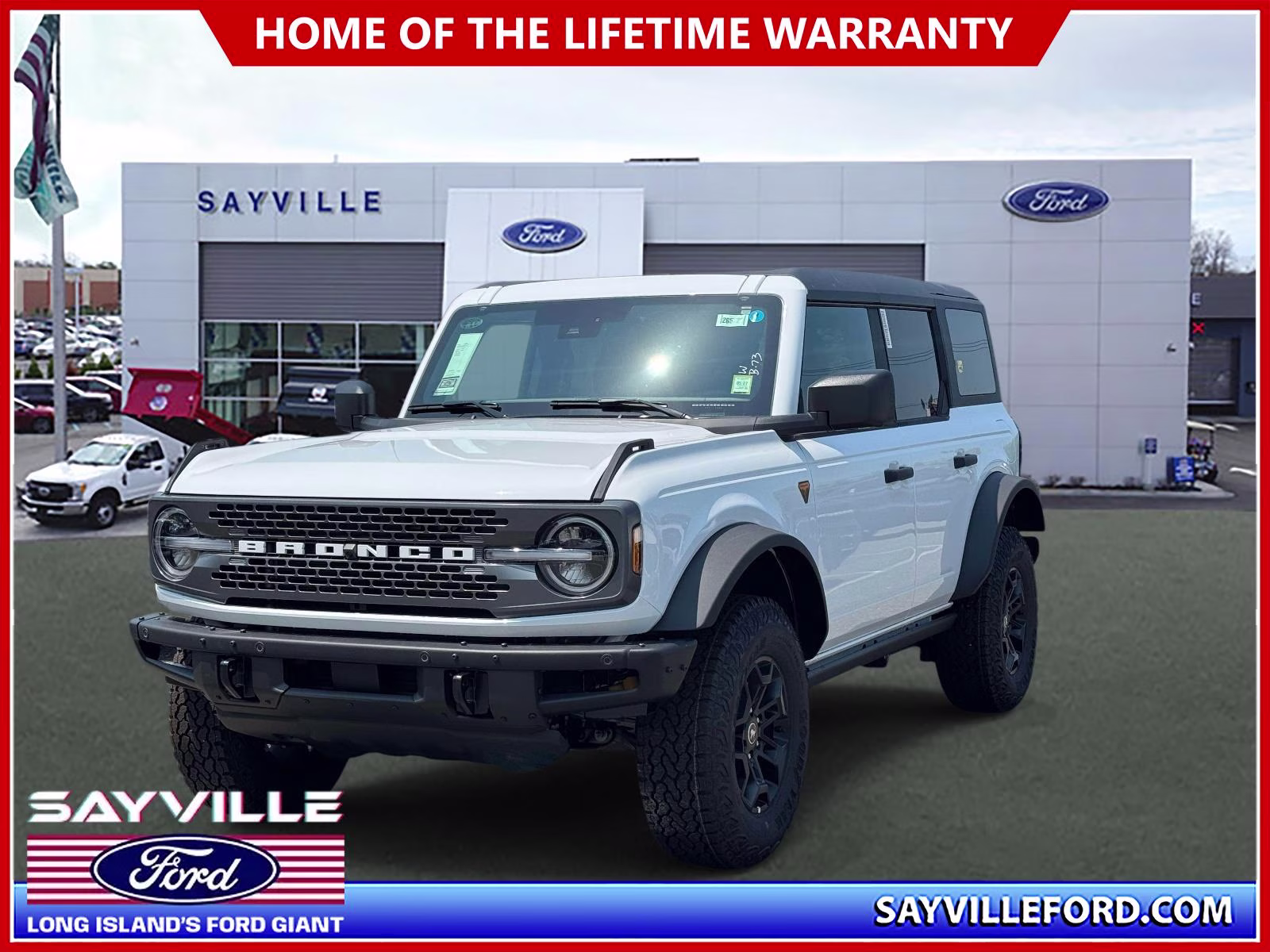 2026 Oxford White Ford Bronco Badlands 4X4 SUV