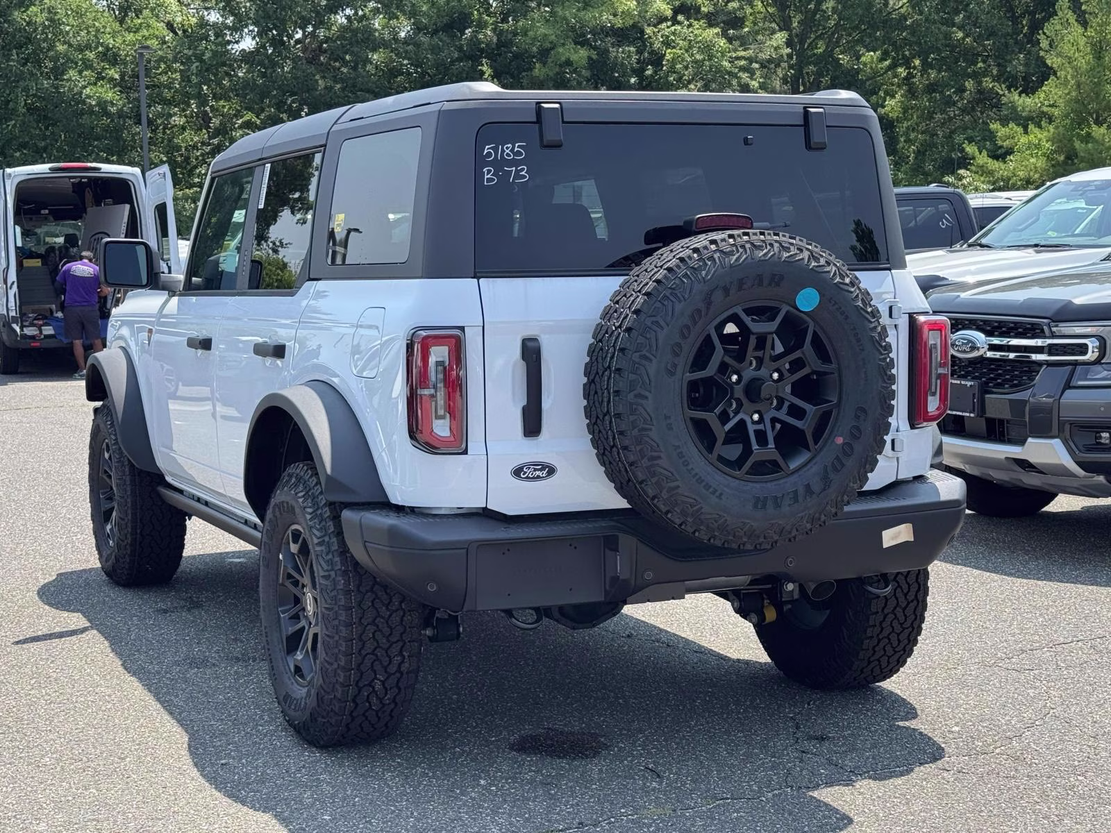 2026 Oxford White Ford Bronco Badlands 4 Door Advanced 4x4 4X4 SUV