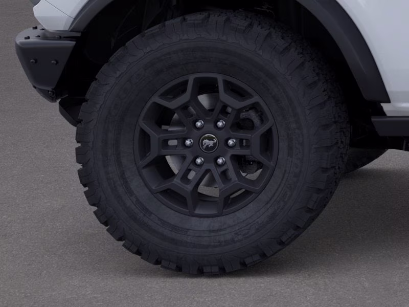 2026 Oxford White Ford Bronco Badlands 4X4 SUV