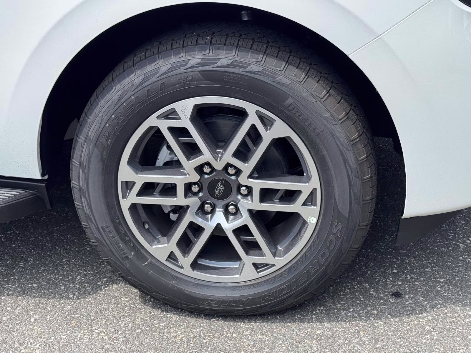 2026 Star White Metallic Tri-Coat Ford Expedition Active 4x4 4X4 SUV