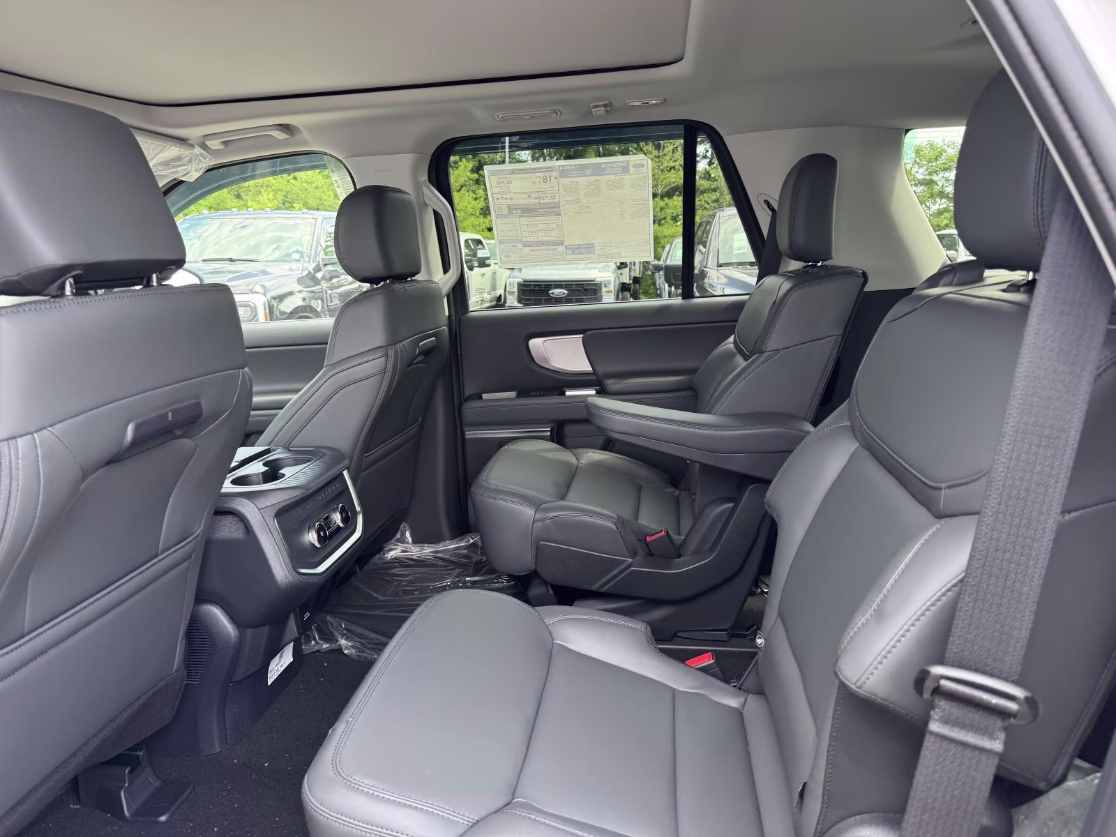 2026 Star White Metallic Tri-Coat Ford Expedition Active 4x4 4X4 SUV
