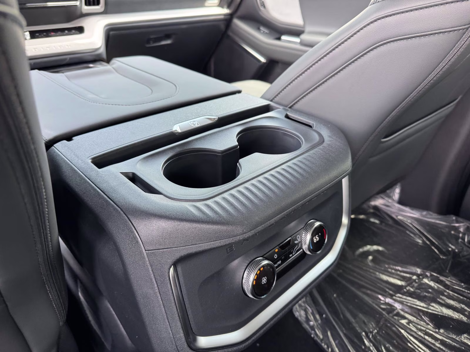 2026 Star White Metallic Tri-Coat Ford Expedition Active 4x4 4X4 SUV