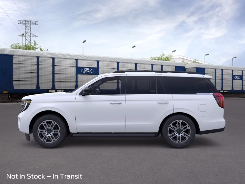 2026 Star White Metallic Tri-Coat Ford Expedition Active 4X4 SUV