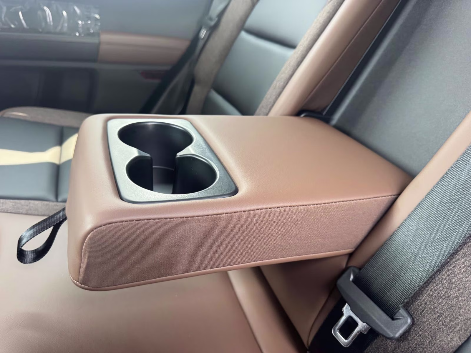 2026 Carbonized Gray Metallic Ford Bronco Sport Outer Banks 4X4 SUV