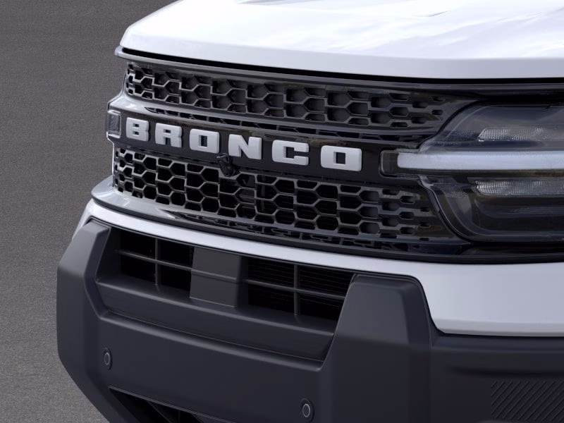 2026 Oxford White Ford Bronco Sport Outer Banks 4X4 SUV