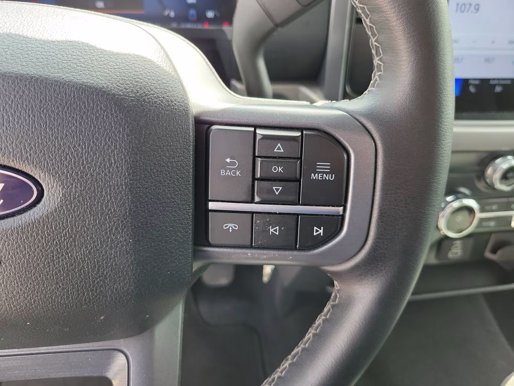 2025 Oxford White Ford F-150 XLT RWD Truck