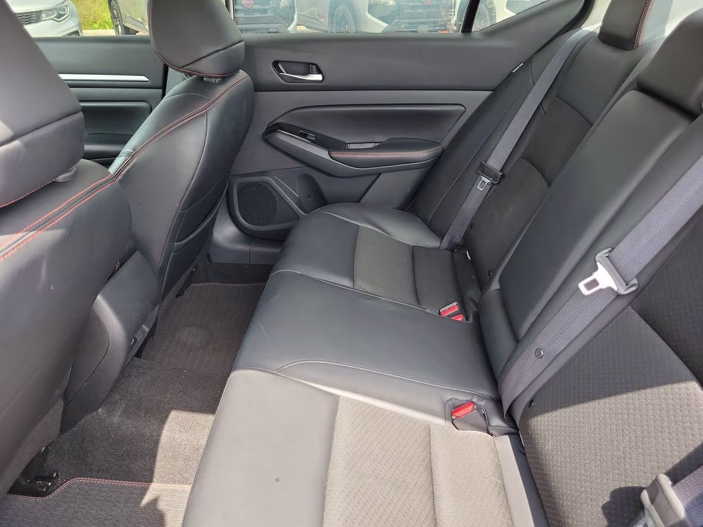 2024 Gray Sky Pearl Nissan Altima 2.5 SR FWD Sedan