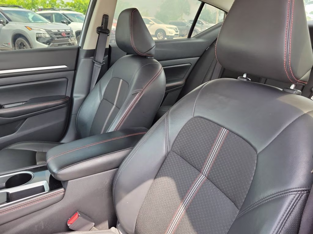 2024 Gray Sky Pearl Nissan Altima 2.5 SR FWD Sedan