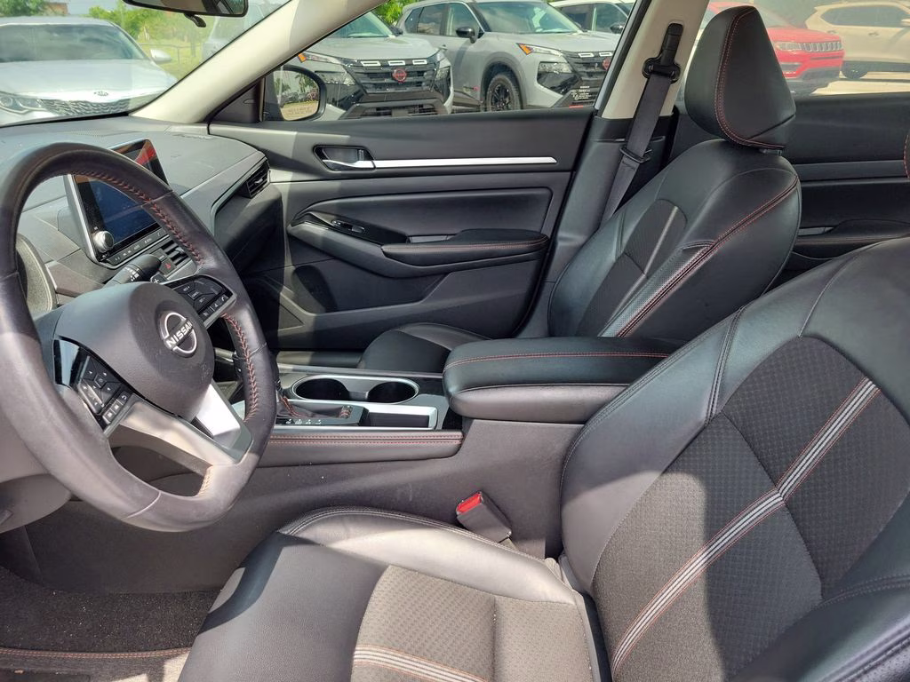 2024 Gray Sky Pearl Nissan Altima 2.5 SR FWD Sedan