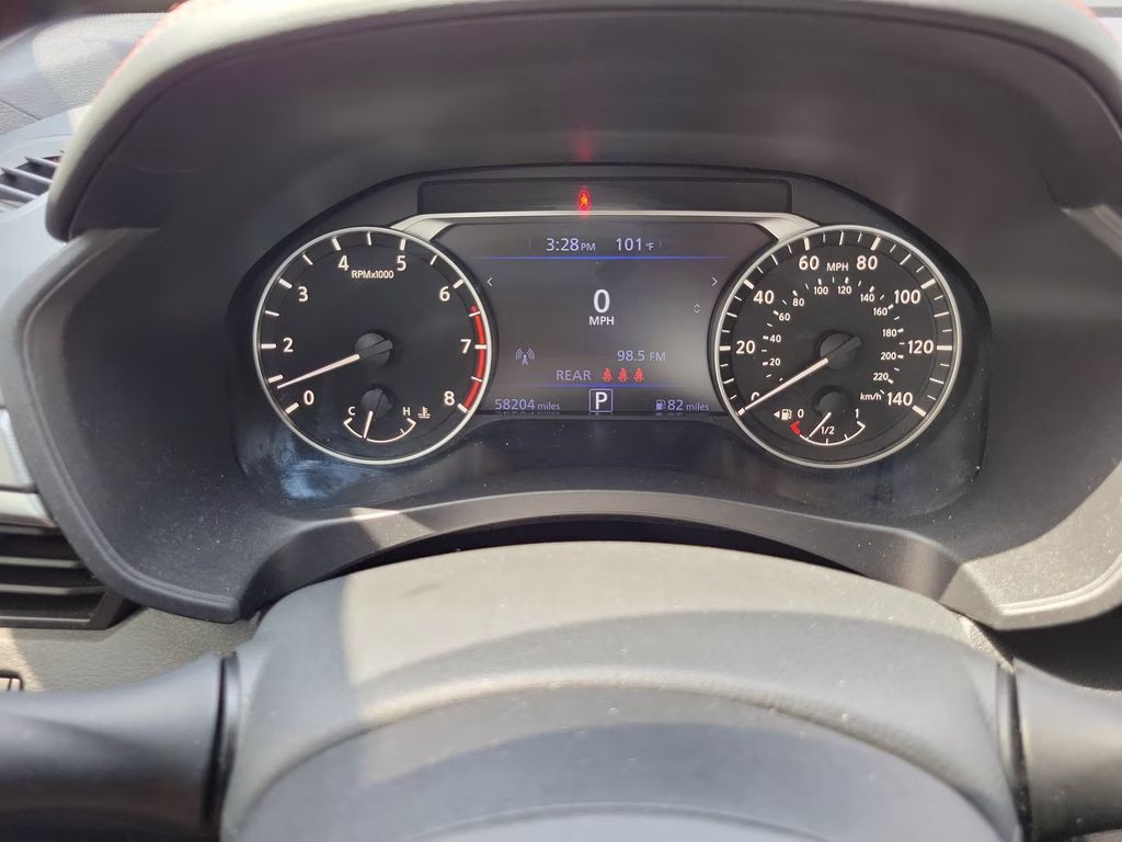 2024 Gray Sky Pearl Nissan Altima 2.5 SR FWD Sedan
