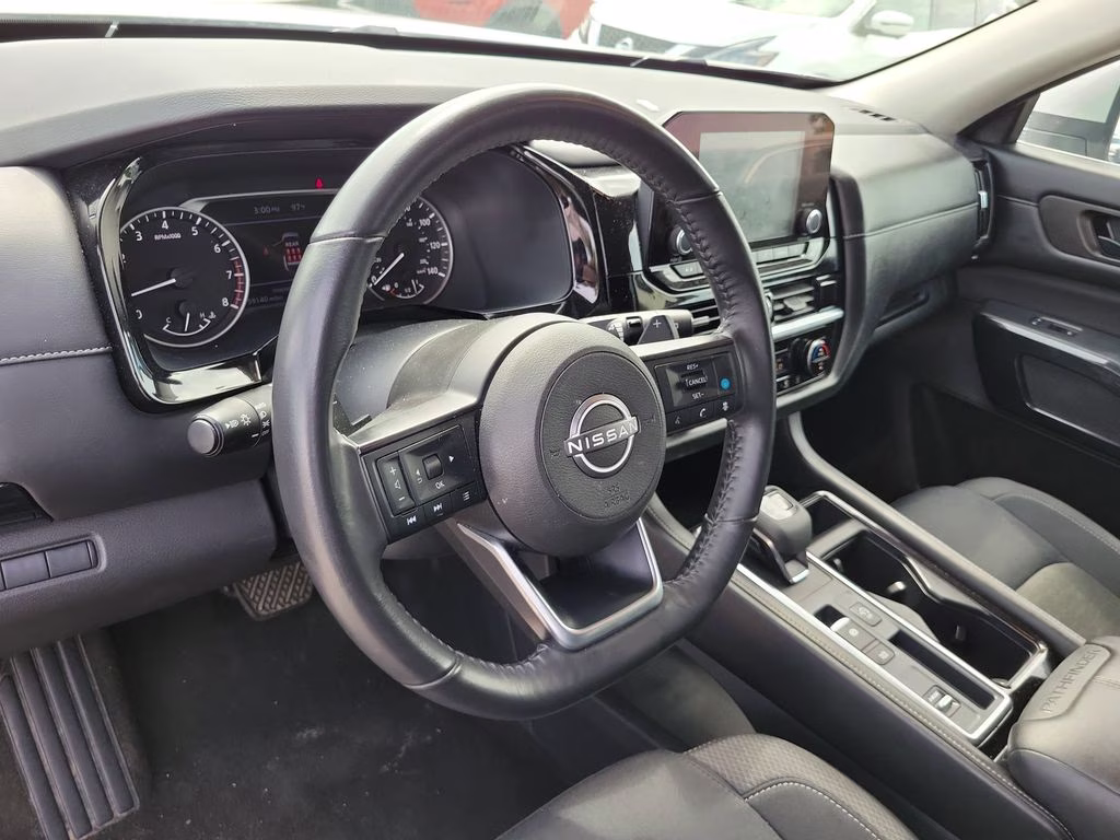 2024 Brilliant Silver Metallic Nissan Pathfinder SV FWD SUV