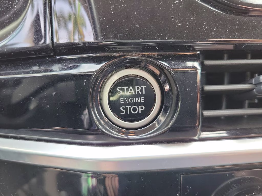 2024 Brilliant Silver Metallic Nissan Pathfinder SV FWD SUV