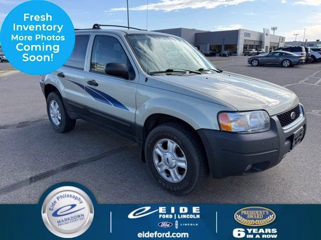 2003 Beige / Tan Ford Escape XLT 4X4 SUV