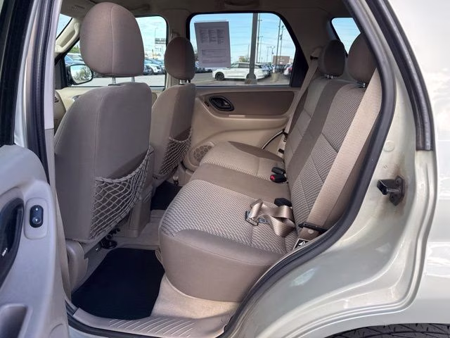 2003 Beige / Tan Ford Escape XLT 4X4 SUV