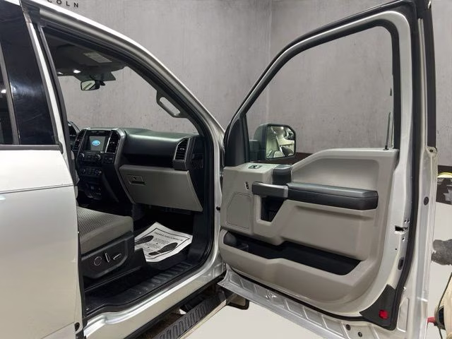 2016 Ingot Silver Metallic Ford F-150 XLT 4X4 Truck