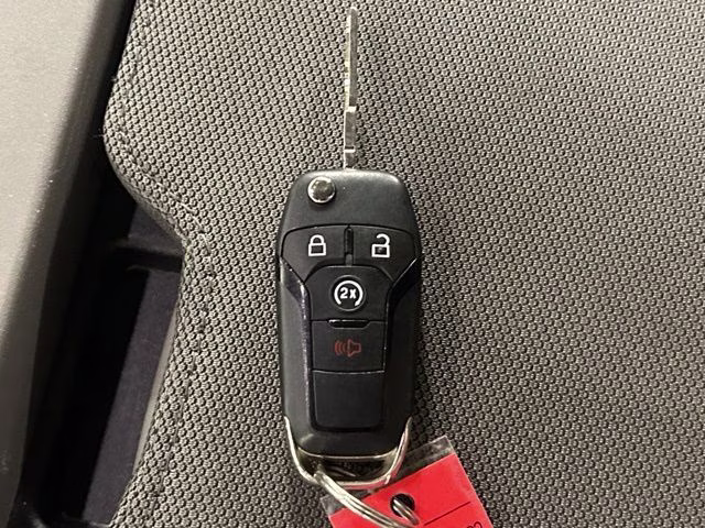 2016 Ingot Silver Metallic Ford F-150 XLT 4X4 Truck
