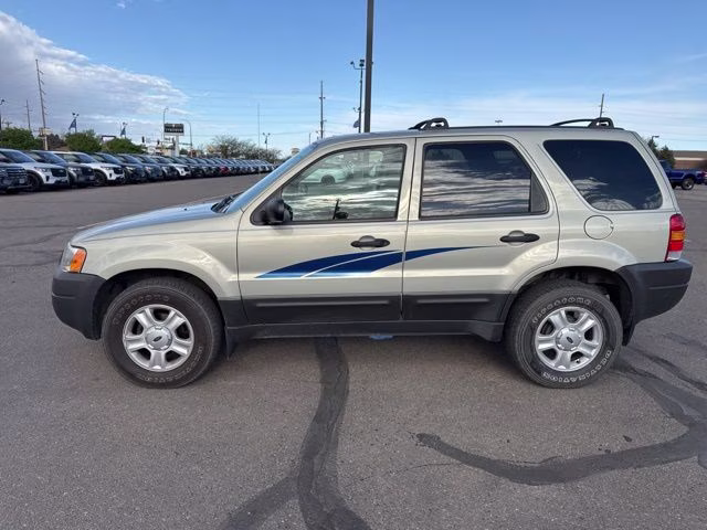 2003 Satin Silver Clearcoat Metallic Ford Escape XLT 4X4 SUV