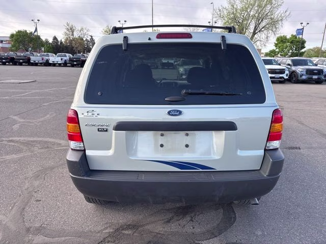 2003 Satin Silver Clearcoat Metallic Ford Escape XLT 4X4 SUV