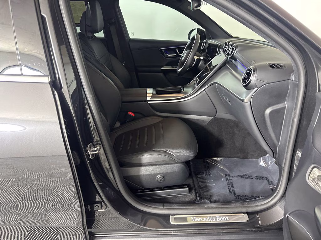 2024 Graphite Gray Metallic Mercedes-Benz GLC GLC 300 RWD SUV
