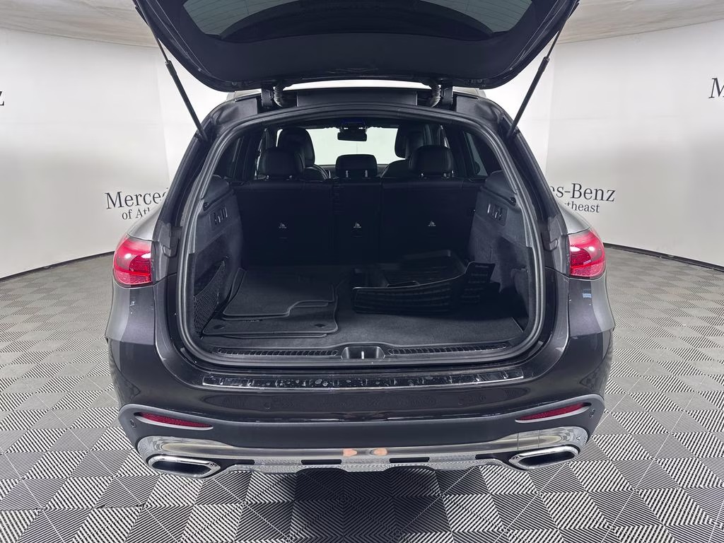 2024 Graphite Gray Metallic Mercedes-Benz GLC GLC 300 RWD SUV