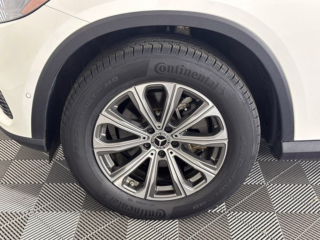 2024 Polar White Mercedes-Benz GLC GLC 300 RWD SUV