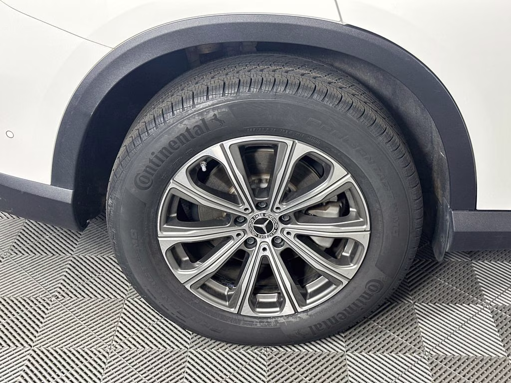 2024 Polar White Mercedes-Benz GLC GLC 300 RWD SUV