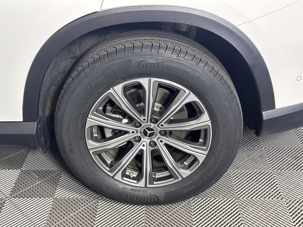 2024 Polar White Mercedes-Benz GLC GLC 300 RWD SUV