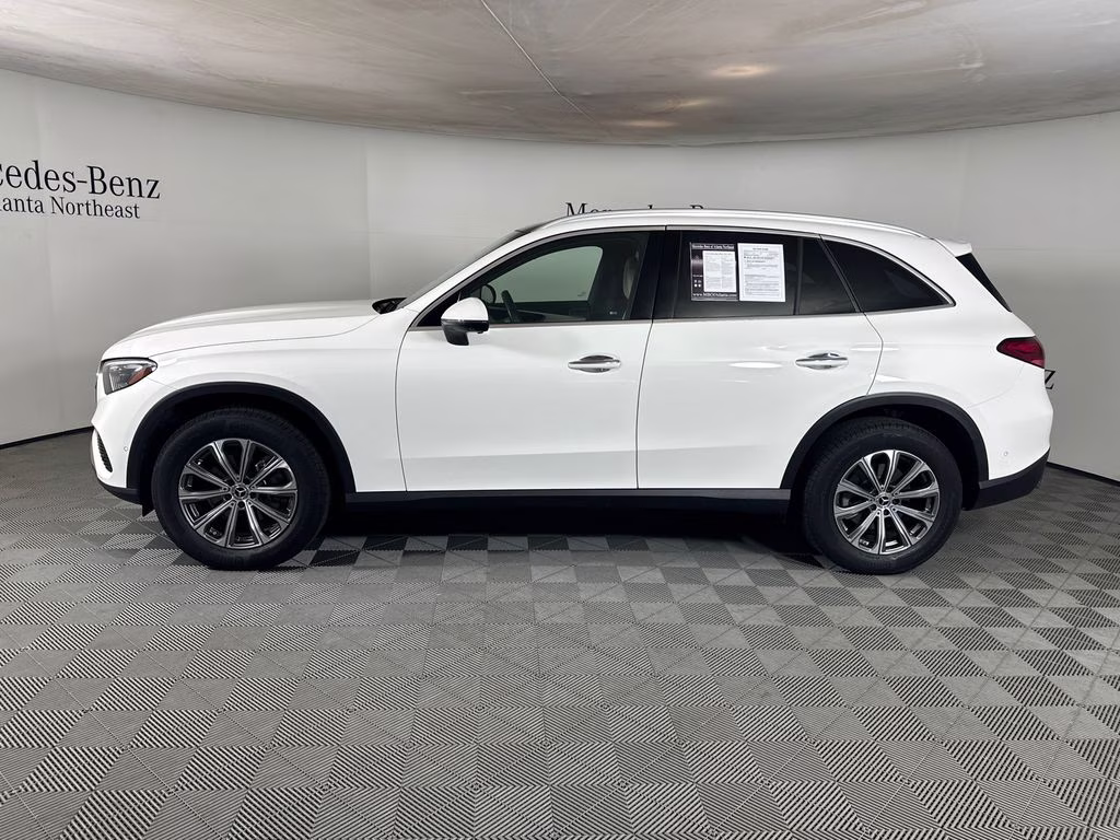 2024 Polar White Mercedes-Benz GLC GLC 300 RWD SUV