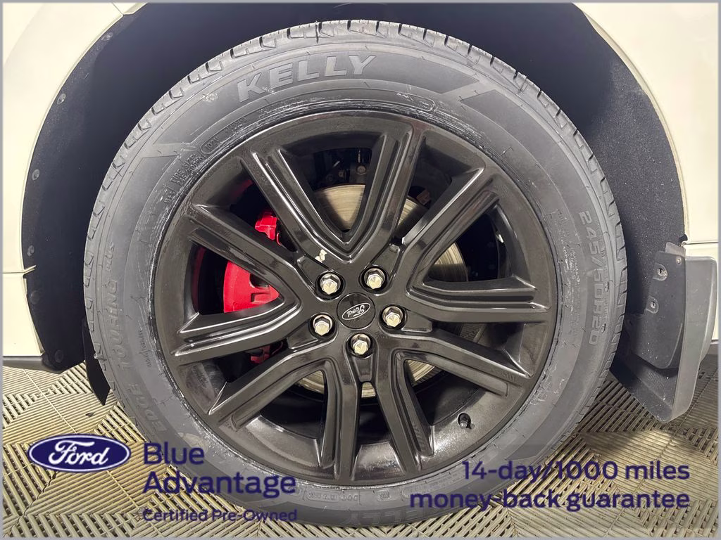 2020 Star White Metallic Tri-Coat Ford Edge SEL AWD SUV