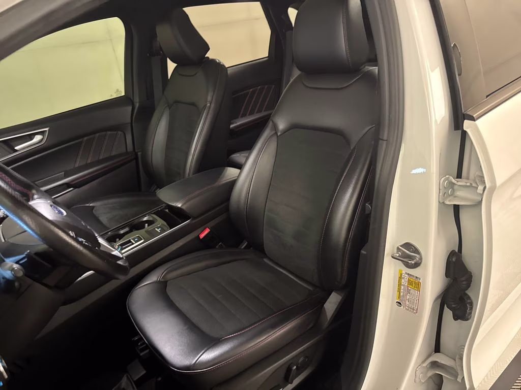 2020 Star White Metallic Tri-Coat Ford Edge SEL AWD SUV