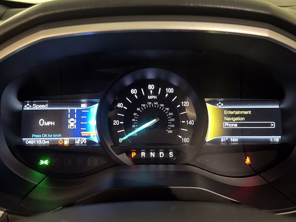 2020 Star White Metallic Tri-Coat Ford Edge SEL AWD SUV