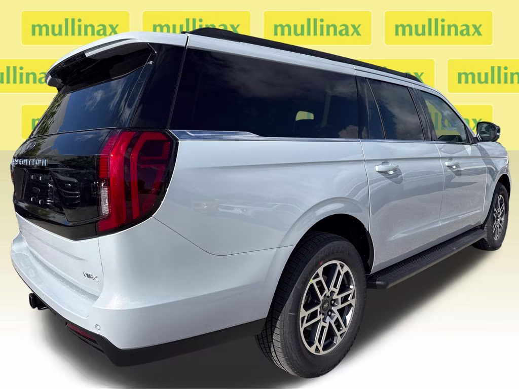 2026 Space Silver Metallic Ford Expedition Max Active RWD SUV