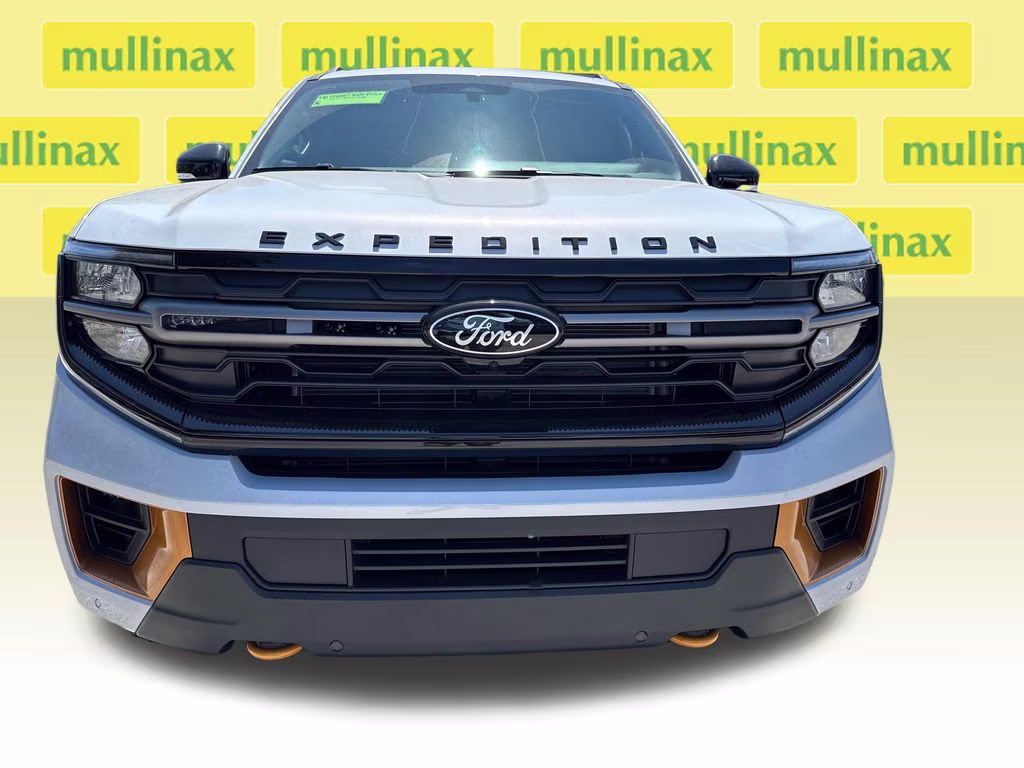 2026 Space Silver Metallic Ford Expedition Tremor 4X4 SUV
