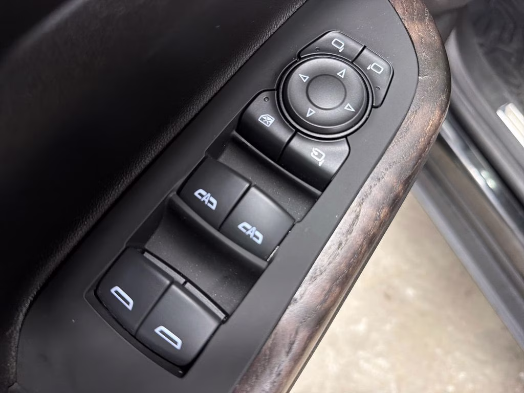 2023 Ebony Twilight Metallic GMC Acadia Denali FWD SUV