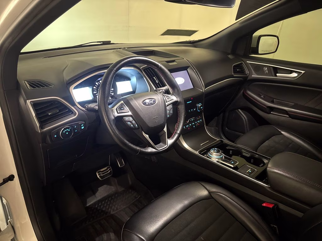 2020 Star White Metallic Tri-Coat Ford Edge SEL AWD SUV