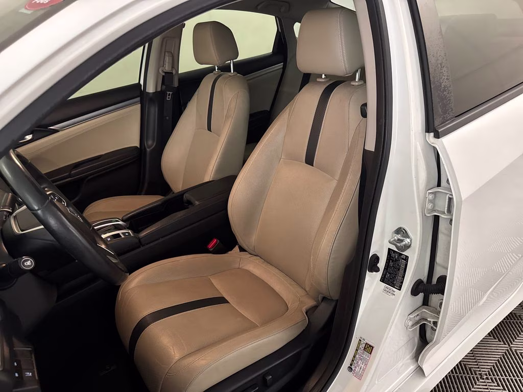 2018 White Orchid Pearl Honda Civic EX-L FWD Sedan