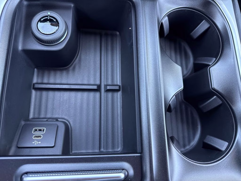 2026 Space Silver Metallic Ford Expedition Tremor 4X4 SUV