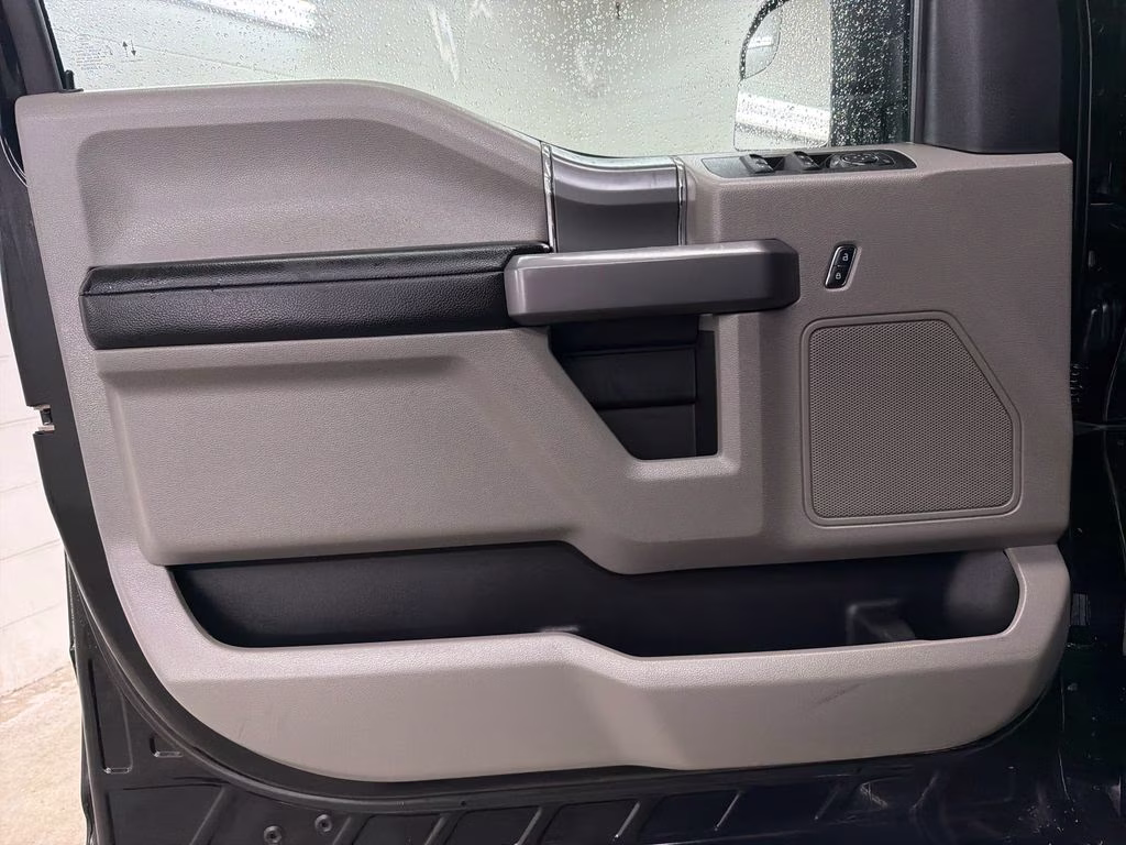 2020 Agate Black Metallic Ford F-150 XLT 4X4 Truck