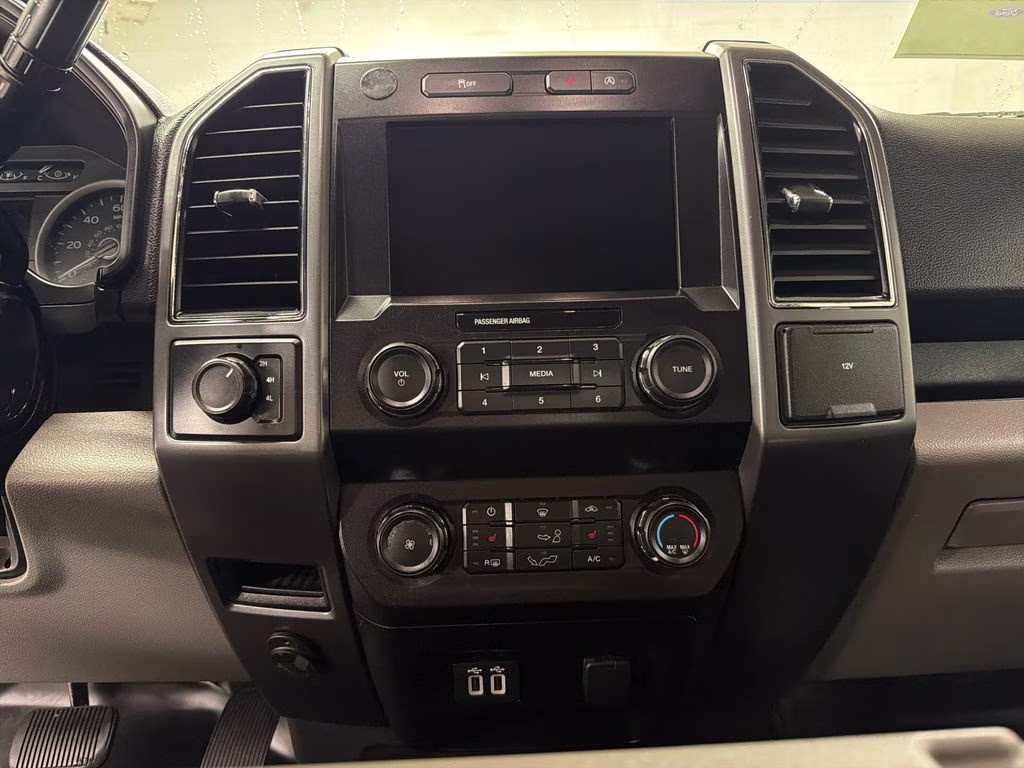 2020 Agate Black Metallic Ford F-150 XLT 4X4 Truck