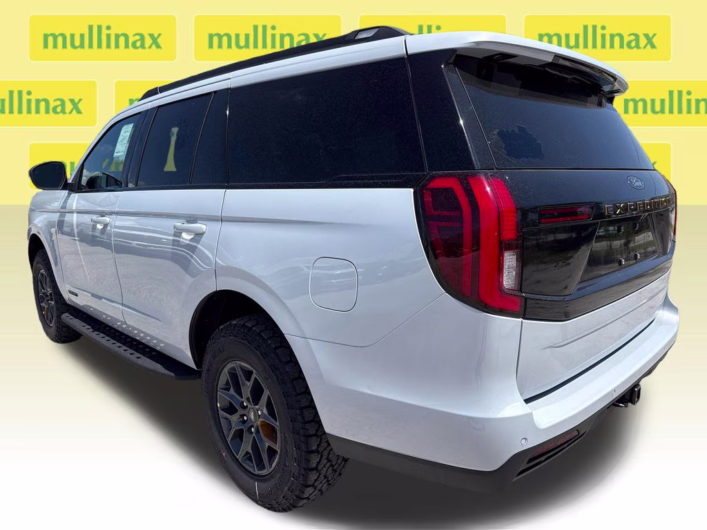 2026 Space Silver Metallic Ford Expedition Tremor 4X4 SUV
