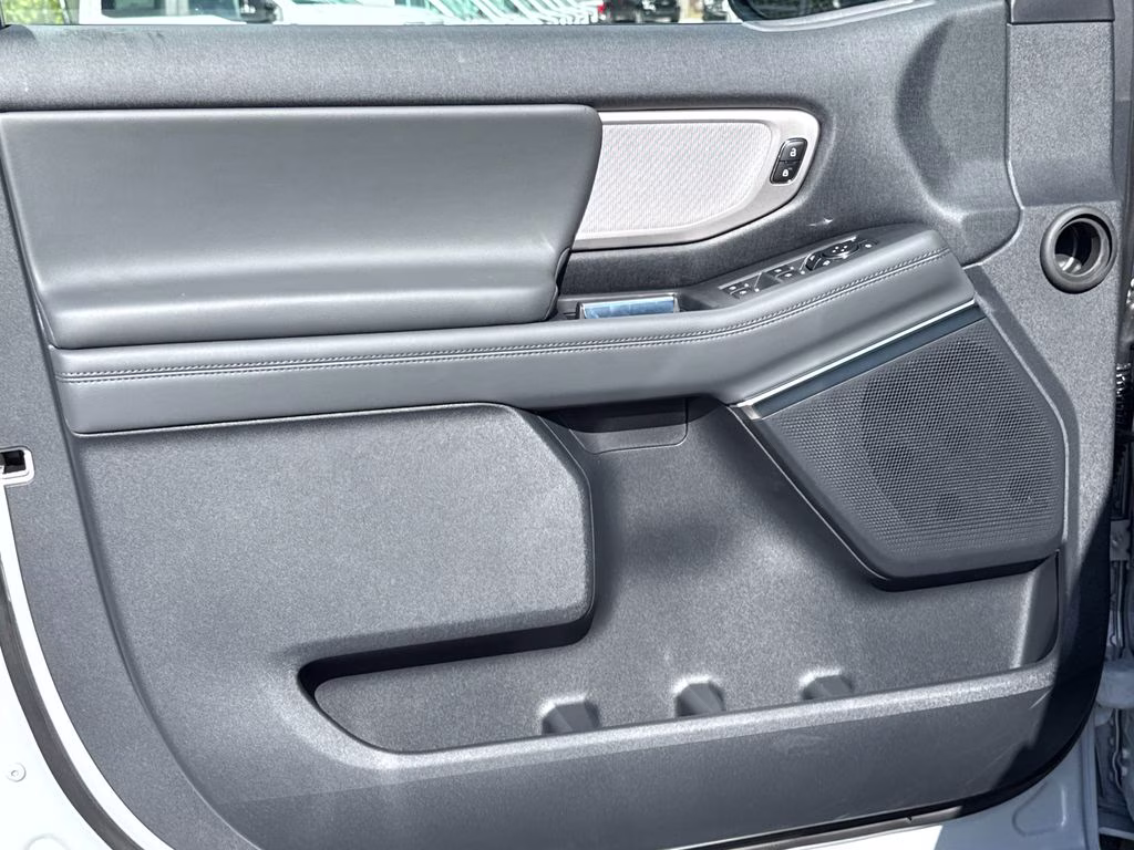 2026 Space Silver Metallic Ford Expedition Max Active RWD SUV