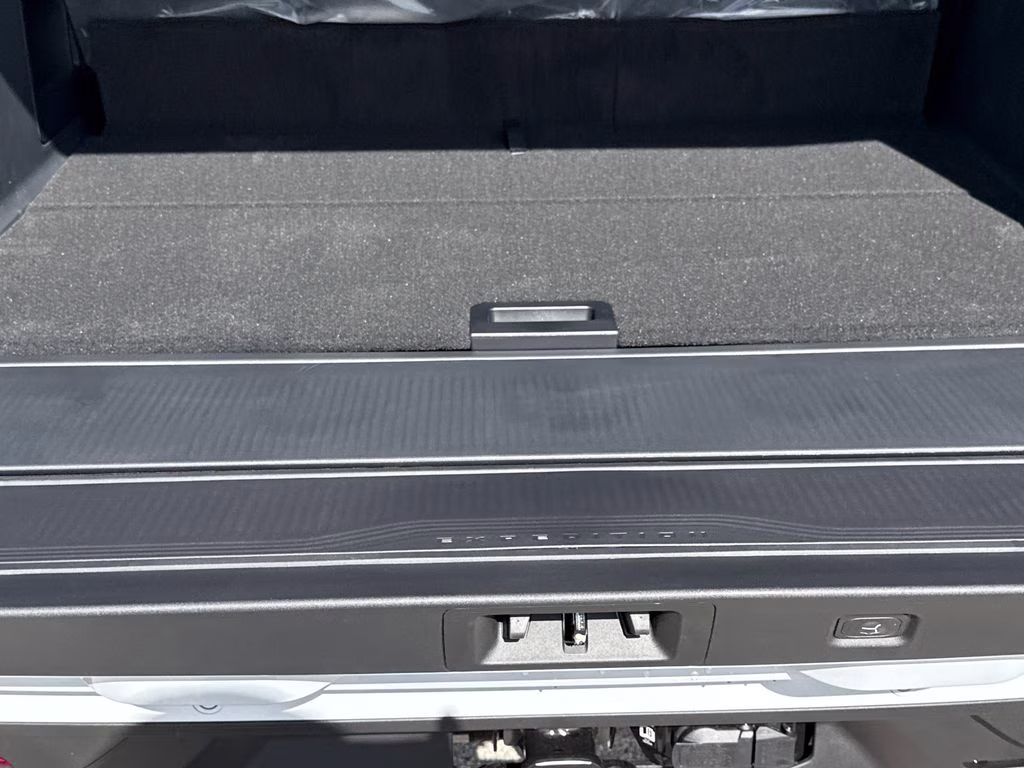 2026 Space Silver Metallic Ford Expedition Max Active RWD SUV