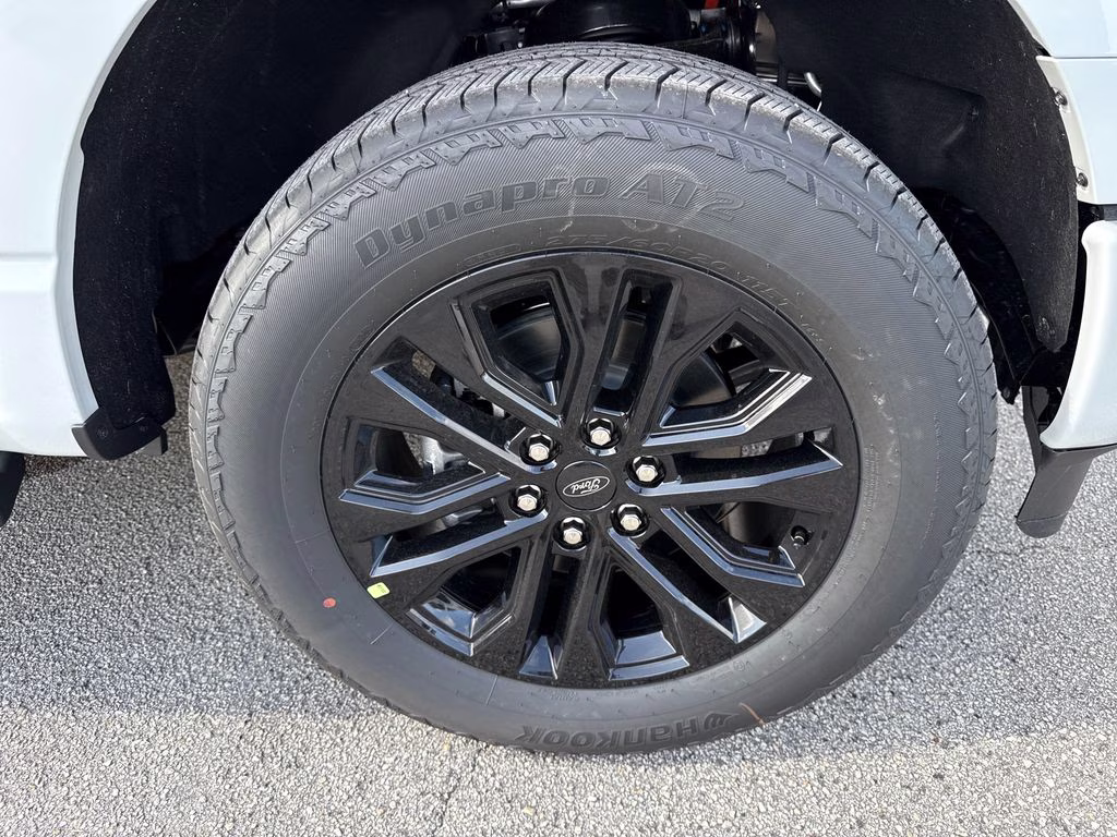 2026 Avalanche Ford F-150 XLT 4X4 Truck