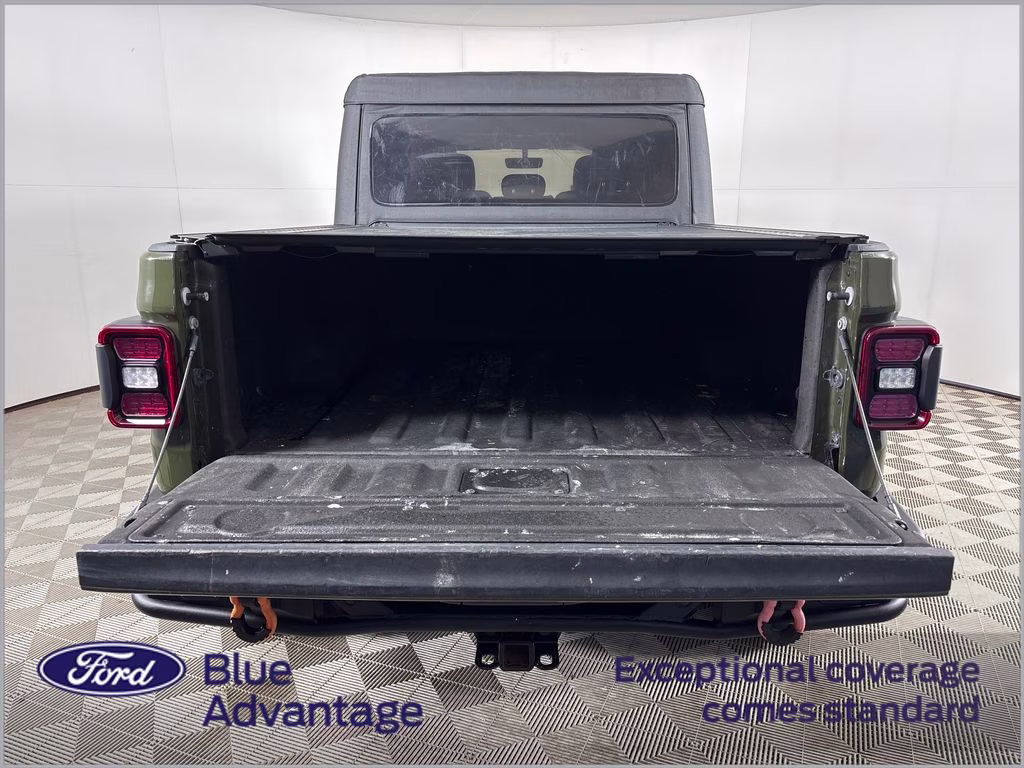 2022 Sarge Green Clearcoat Jeep Gladiator Mojave 4X4 Truck